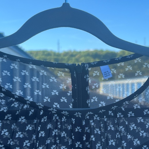 L.K. Bennett Avery Navy And Cream Mini Bow Print Pleated Midi - Picture 7 of 11